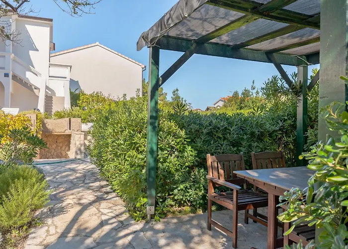 Vesela-3 By Interhome * فير