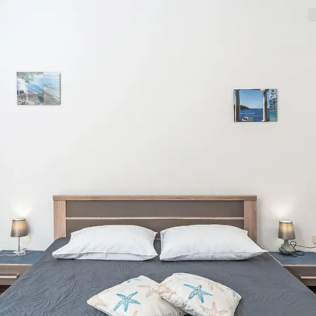 Apartamento Vesela-3 By Interhome Vir