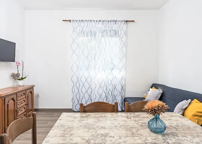 Vesela-3 By Interhome