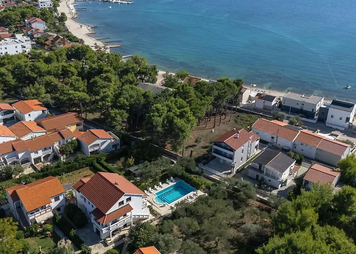 Apartamento Vesela-3 By Interhome