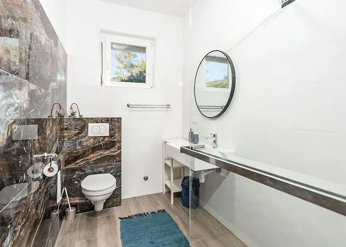 Apartamento Vesela-3 By Interhome *