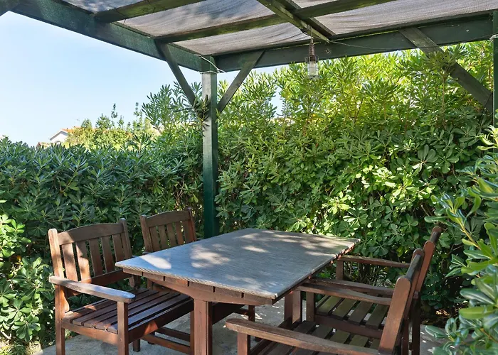 Apartamento Vesela-3 By Interhome